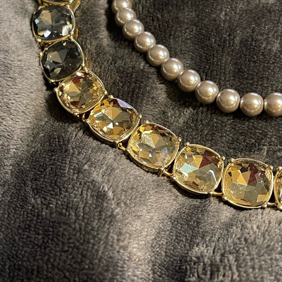 TALBOTS STATEMENT NECKLACE. So beautifully done! Adjustable 19” to 22”. - Picture 2 of 10